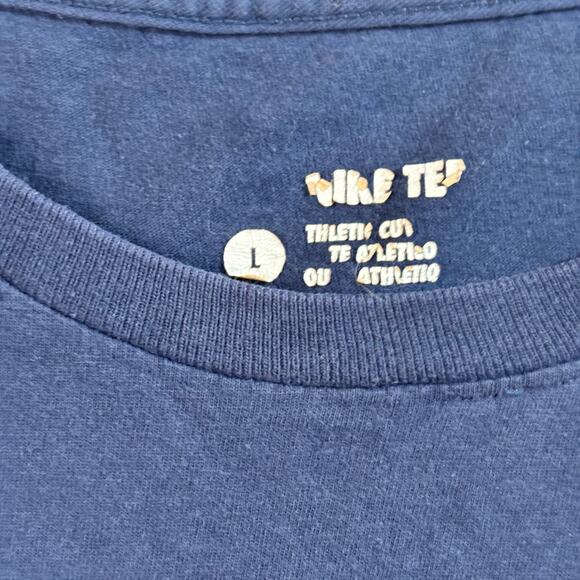 Villanova Nova Nation Cropped T-shirt Size Large Nike Navy Blue - Picture 7 of 13
